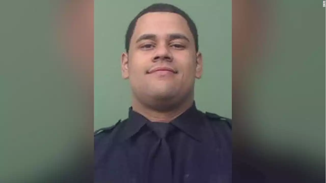 Second NYPD officer who was shot in Harlem last week has died