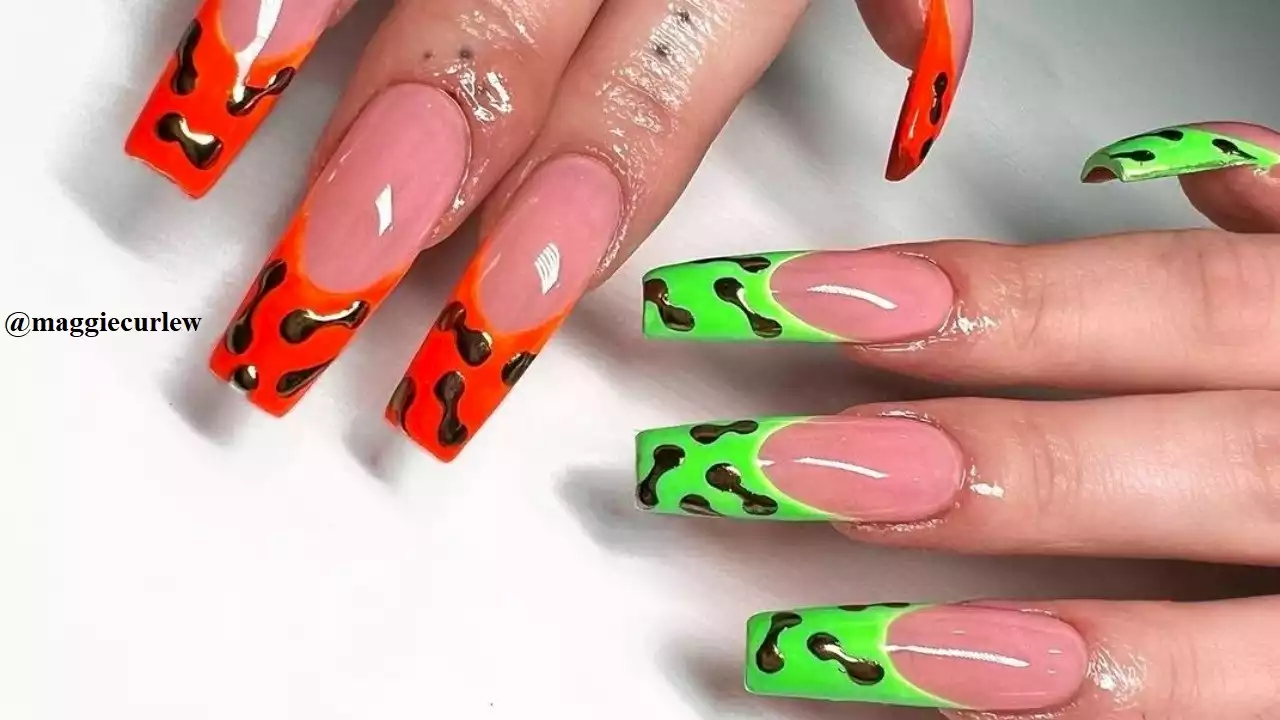 Neon French Manicures Are Dominating The World Of Nail Art Trends | Fashionisers©