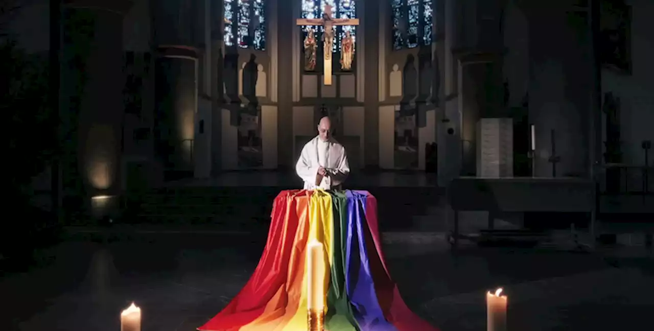 Il più grande coming out nella storia della chiesa cattolica - Il Post