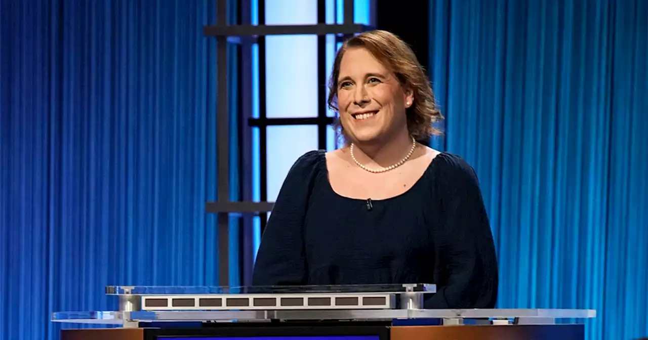 'Jeopardy' champ Amy Schneider beats Matt Amodio's streak for second-most consecutive wins