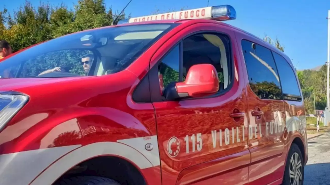 Anziano morto tra le fiamme in casa a Olbia, forse per una sigaretta accesa