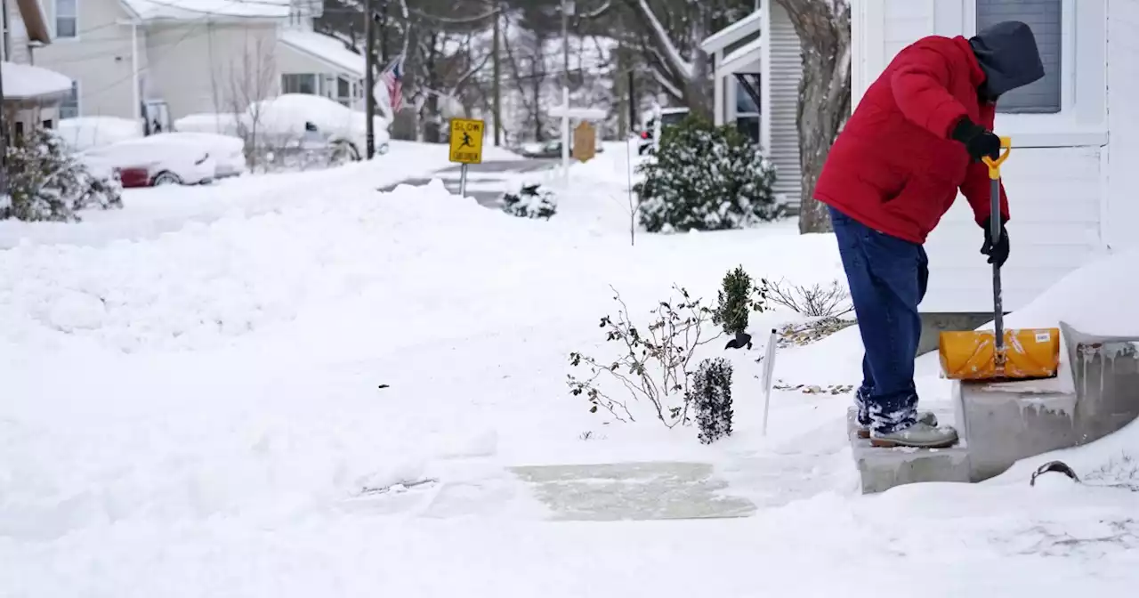 Parma, Lakewood snow removal services full after another round of falling snow