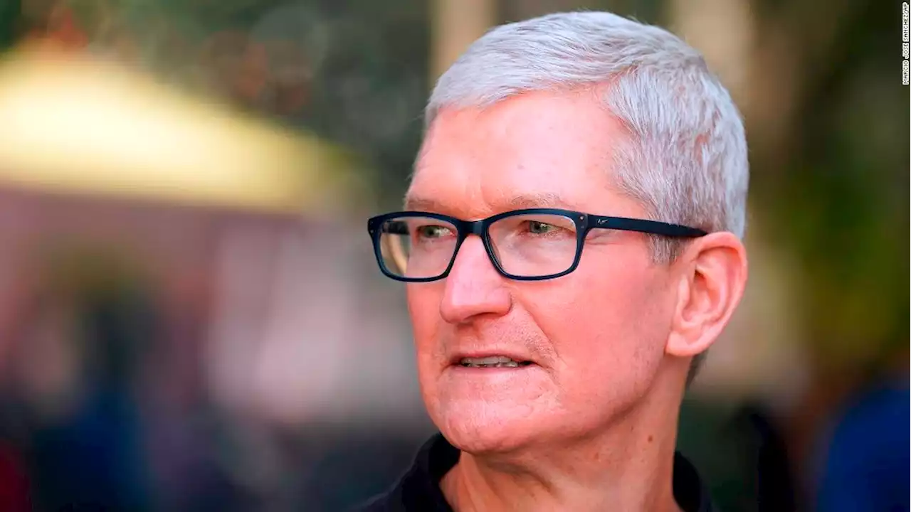 Tim Cook allegedly stalked by woman who trespassed and sent photos of a loaded gun