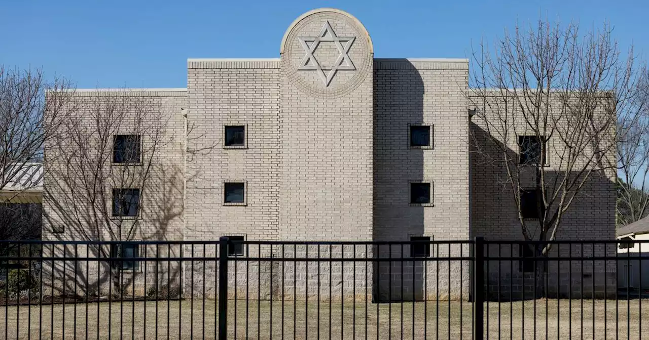 2 men arrested in connection with Colleyville synagogue hostage crisis, British police say