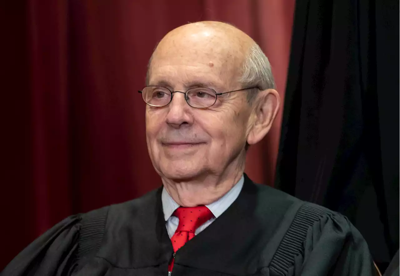 Stephen Breyer Is Retiring, Clearing the Way for Biden to Nominate a New Supreme Court Justice