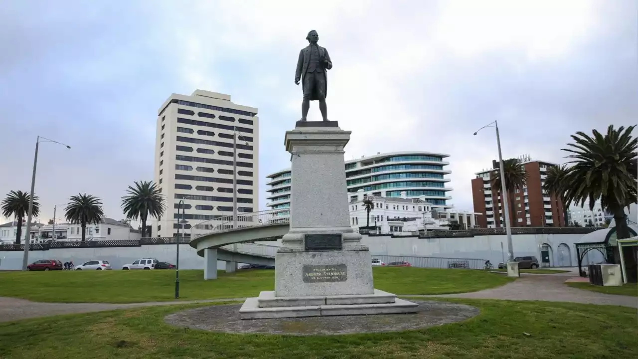 &#8216;By all means, have a peaceful protest&#8217;: Captain Cook statue vandalised