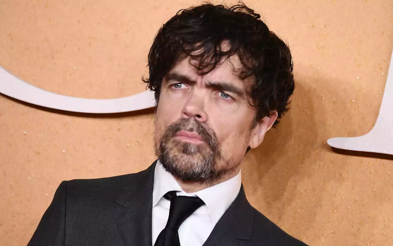 Biancaneve e i sette nani live action, Peter Dinklage critica il film