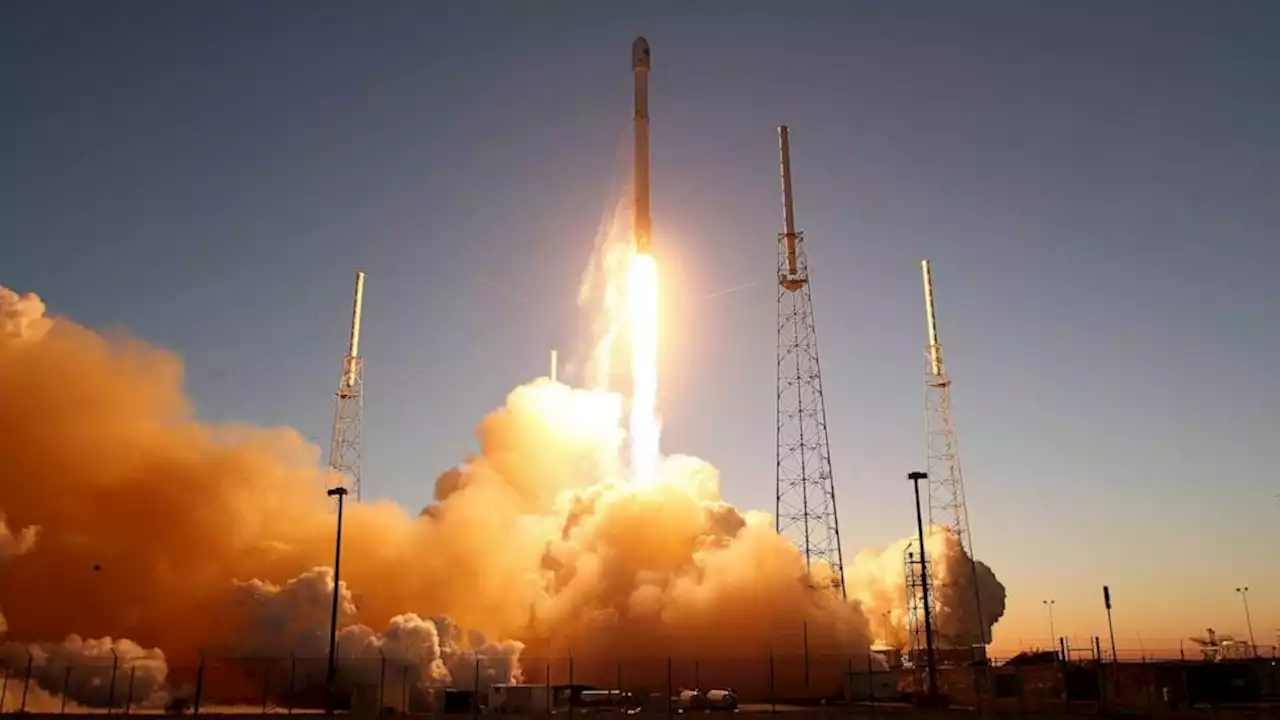 SpaceX rocket segment on course to hit the moon