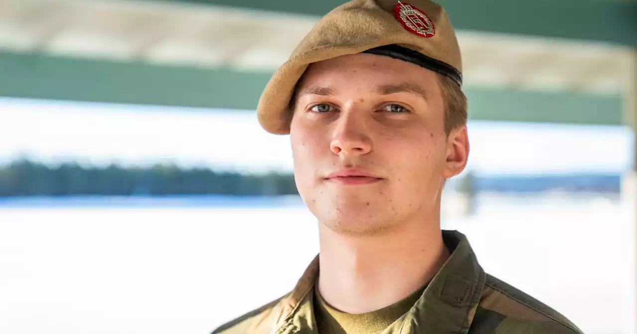 Emil (20) sendes til Baltikum for Nato: – Mamma er litt nervøs