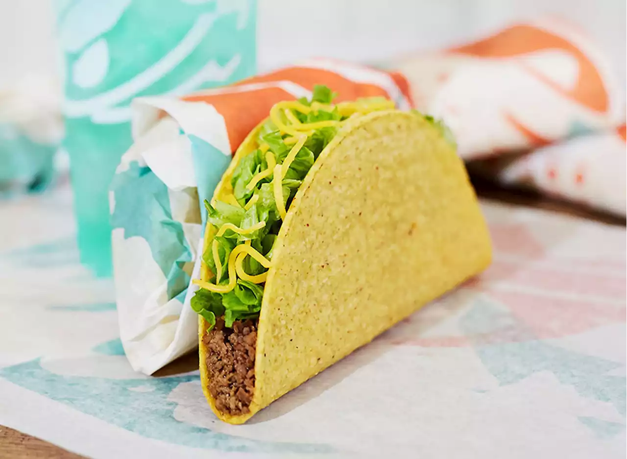 Man Finds Gross Discovery In His Taco Bell Order — Eat This Not That