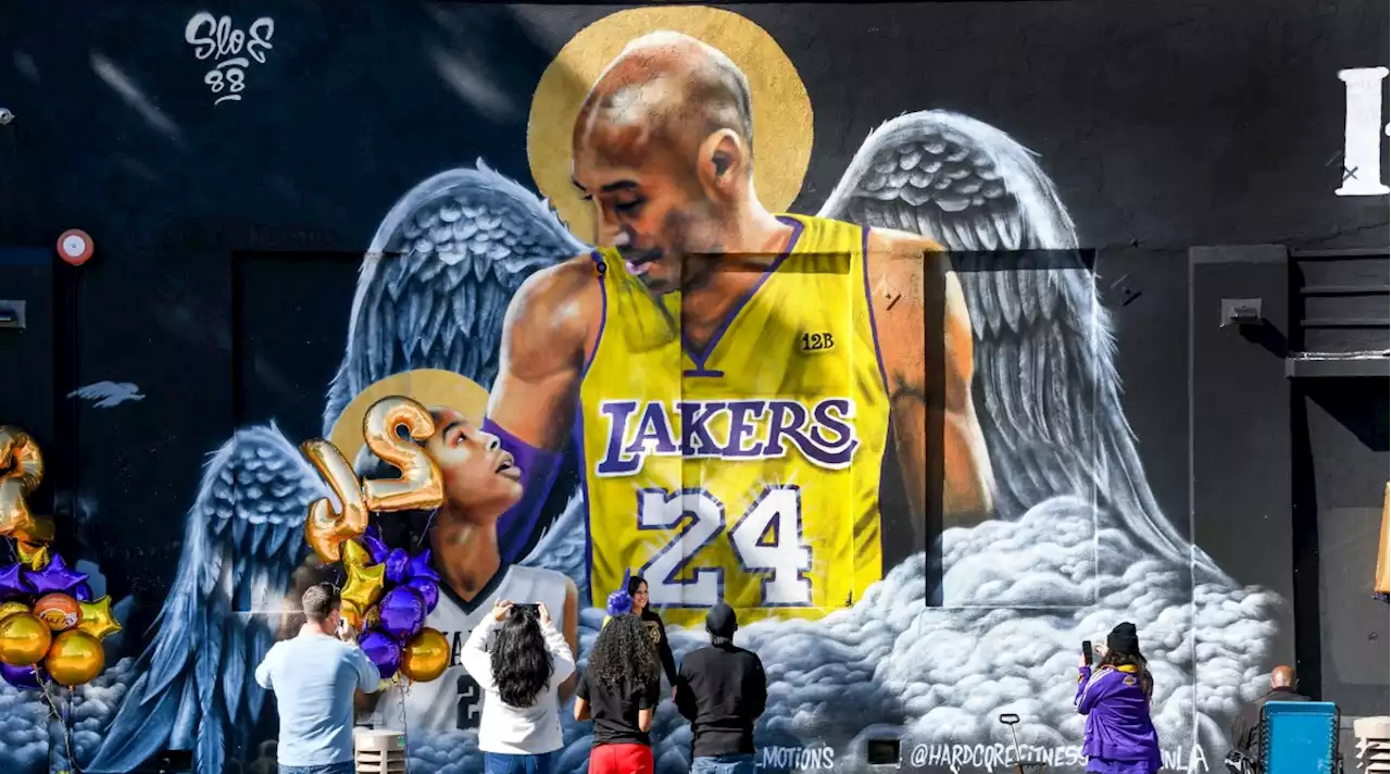 Sculptor Honors Kobe Bryant on Two-Year Death Anniversary