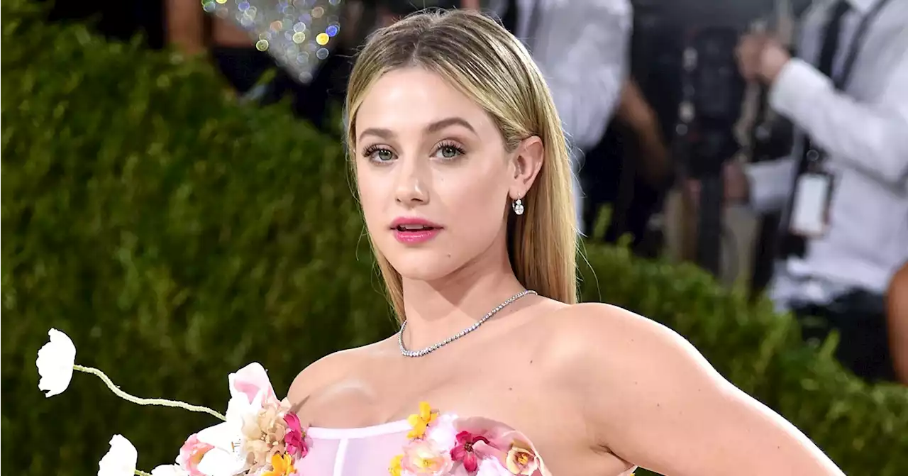 Lili Reinhart Debuts a Super Short New ‘Do: ‘Chop Chop’