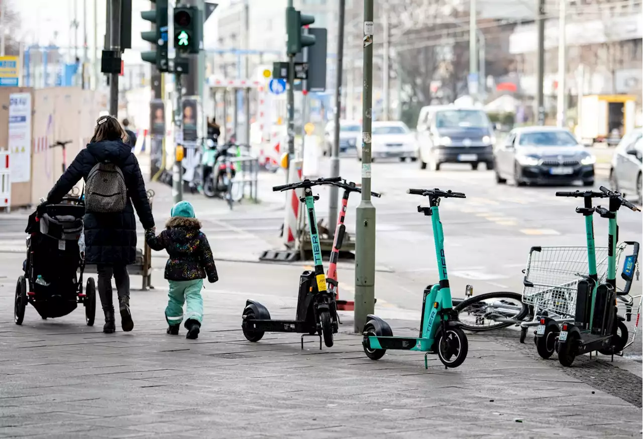 Berlin: Unfälle mit E-Scootern in einem Jahr verdoppelt, 572 Verletzte