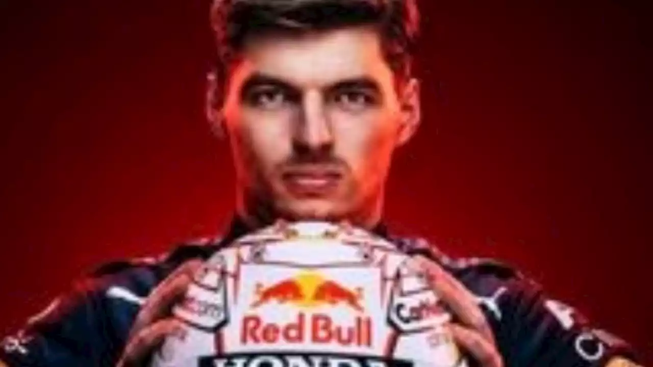 Formel 1: Max Verstappen präsentiert neuen Helm! DAS gab es seit acht Jahren nicht