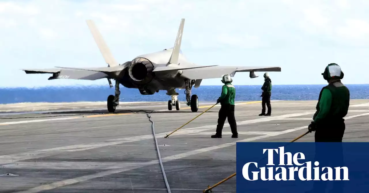 F-35C crash leaves US fighter jet sunken in hostile South China Sea