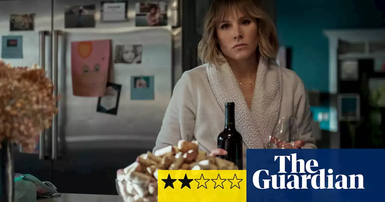 The Woman in the House Across the Street From the Girl in the Window review – a bewilderingly bad spoof