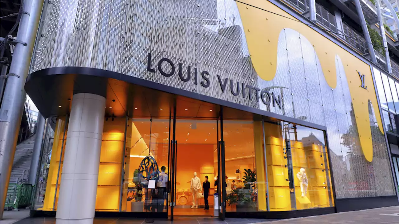 Luxury Giant LVMH Reports a Record $71.5 Billion in Revenue for 2021