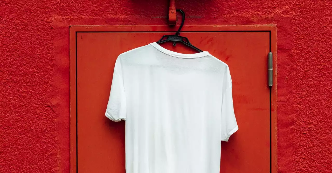 Why Robots Can’t Sew Your T-Shirt