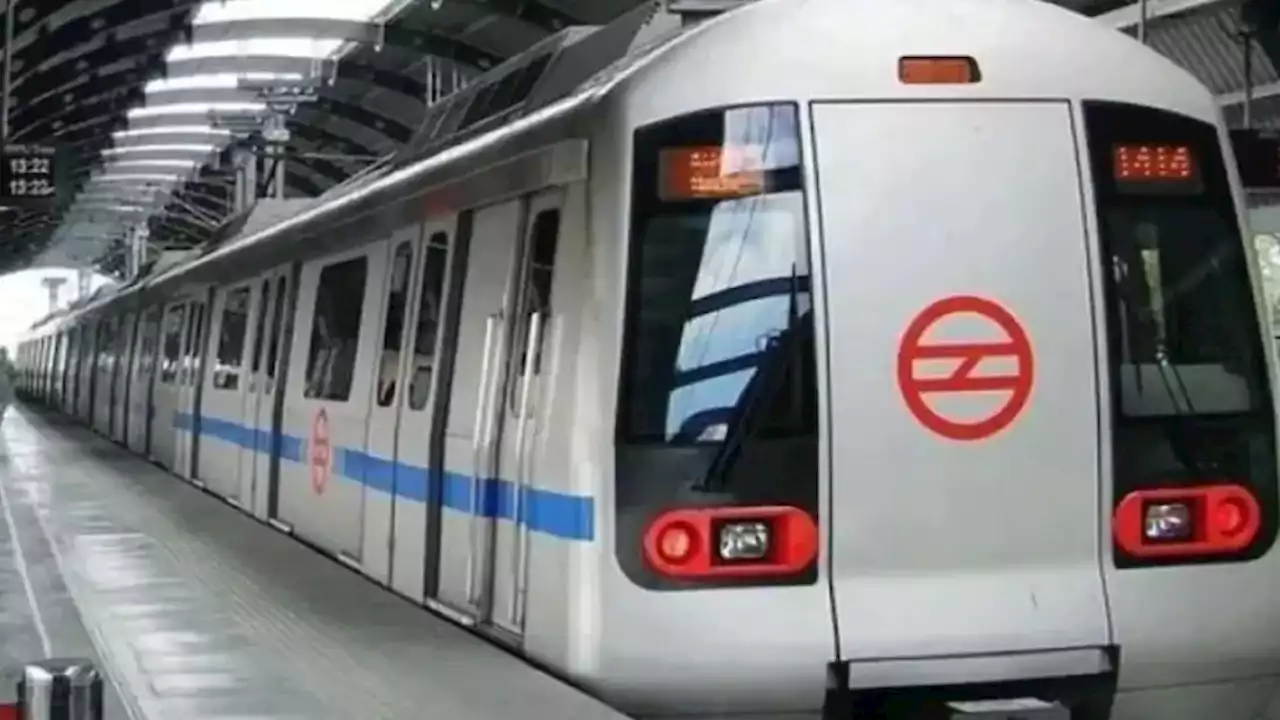 पटरी पर आई दिल्ली मेट्रो, अब वीकेंड पर सेवाएं शनिवार से होंगी बहाल