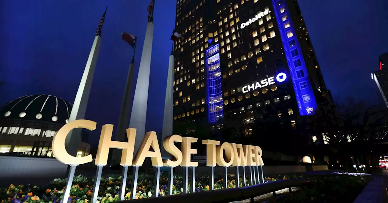 Law firm heads downtown with lease in the works at Chase Tower