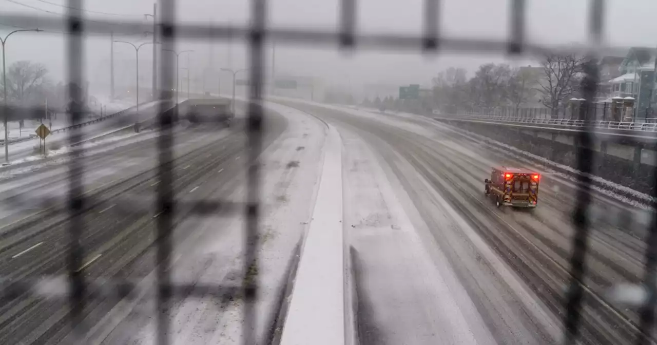 Winter storm lashes East Coast with deep snow, high winds