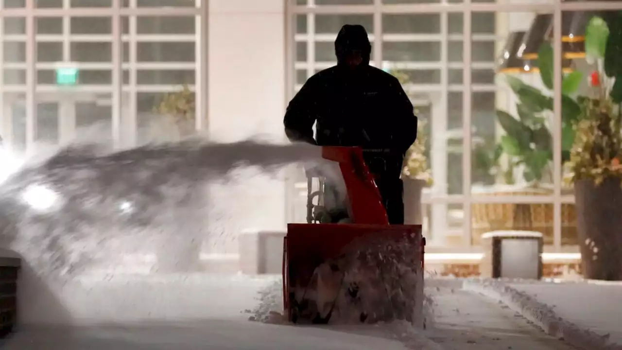 Thousands of flights delayed, canceled due to winter storm