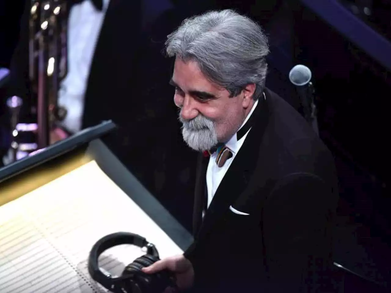 Sanremo, Beppe Vessicchio positivo. Casi anche tra orchestrali e coristi