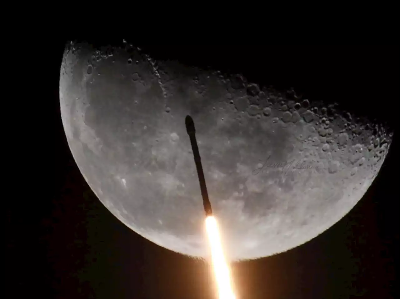 A SpaceX rocket is about to crash into the moon