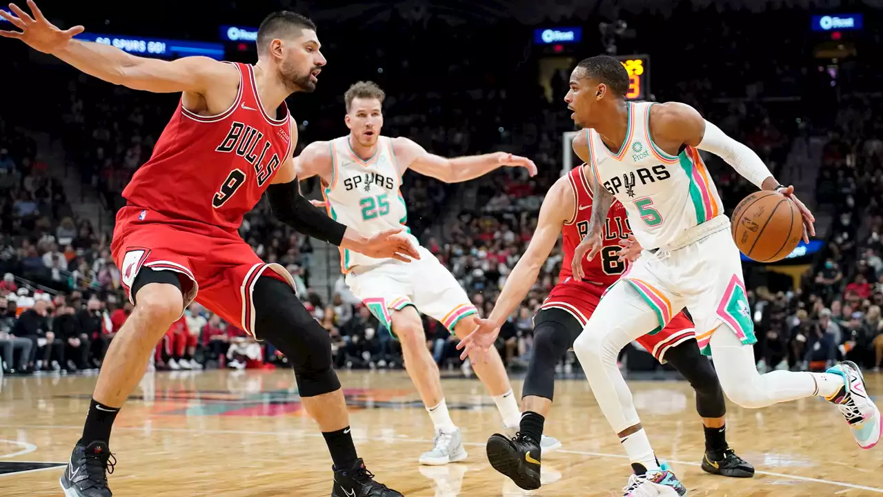 10 Observations: Bulls' Defense Rests in Setback Loss to Spurs