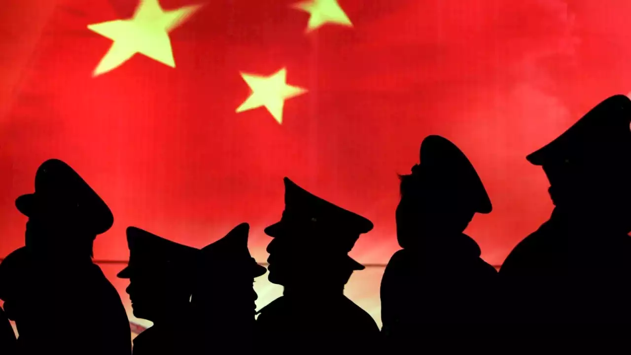 US bans Chinese telecom giant over spying concerns