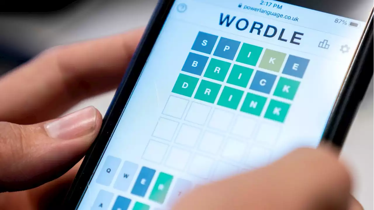 Can Puzzles and Games Like Wordle and Scrabble Keep Your Brain Young?