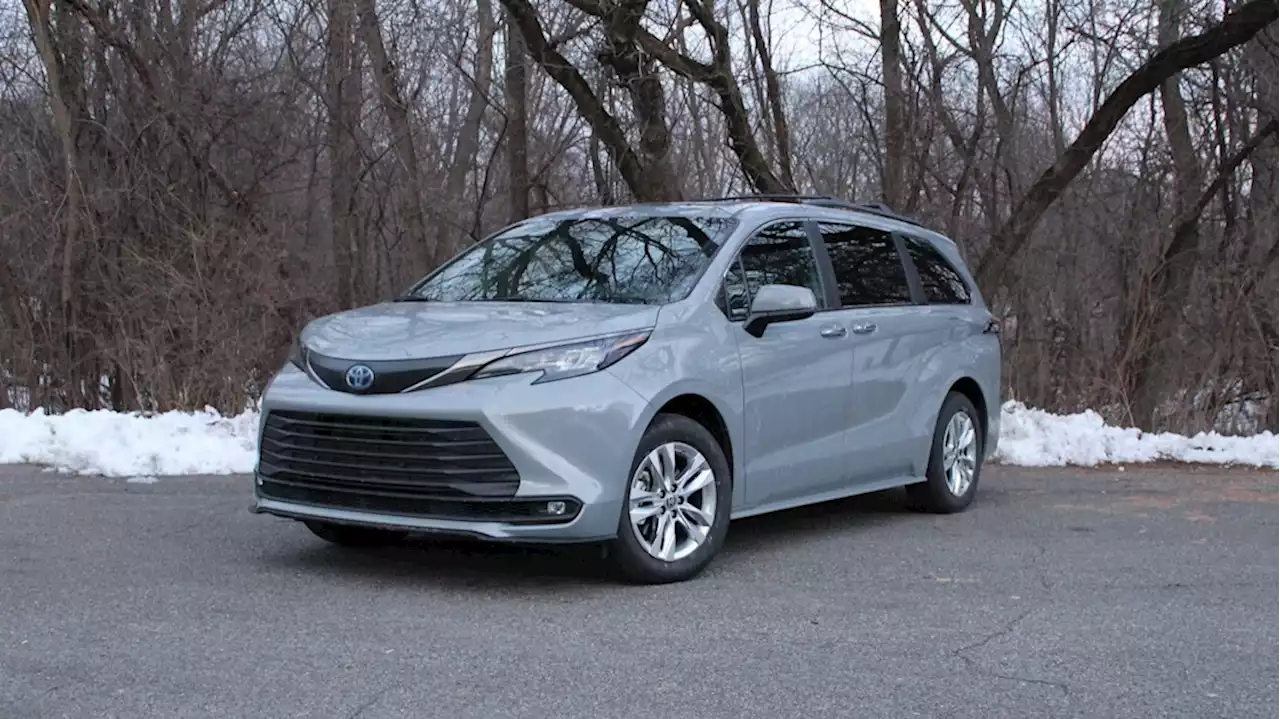 2022 Toyota Sienna Woodland Edition First Drive Review | Not woodsy enough