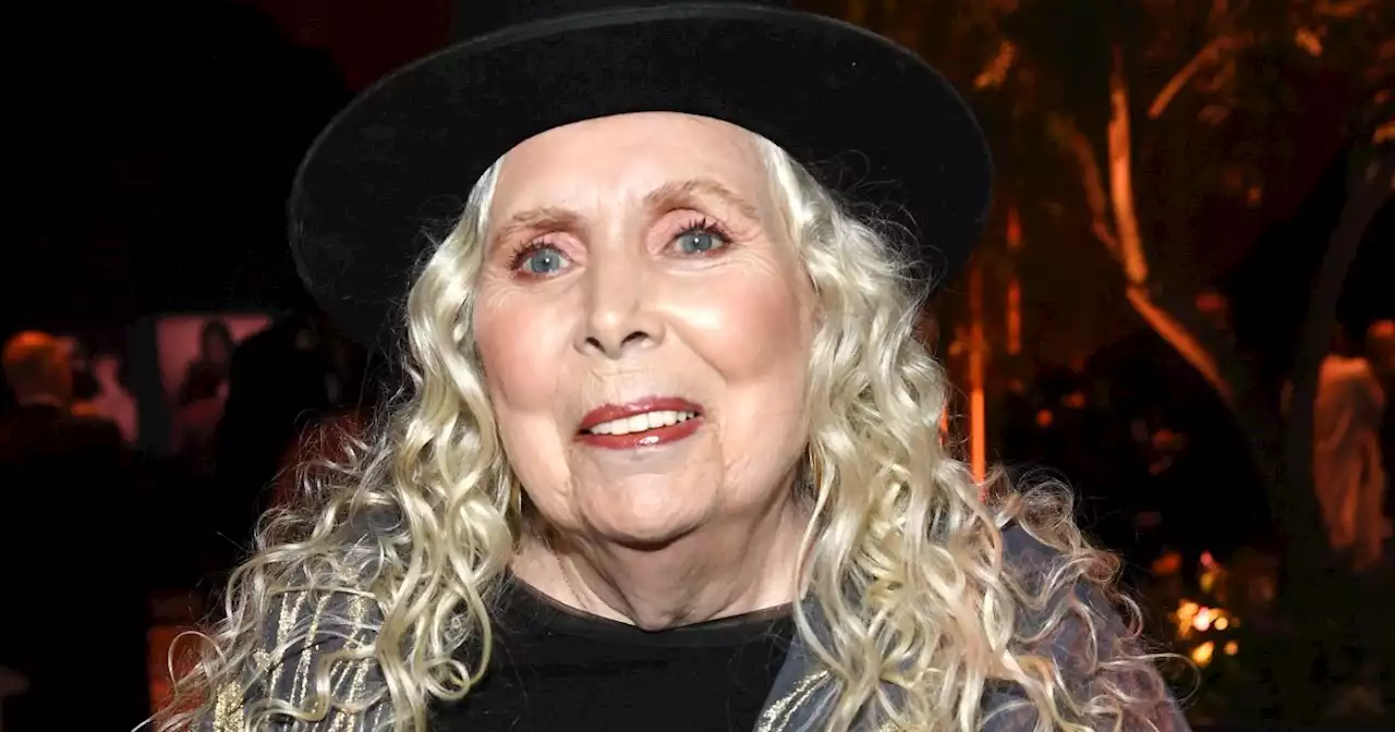 Joni Mitchell says she’s removing music from Spotify