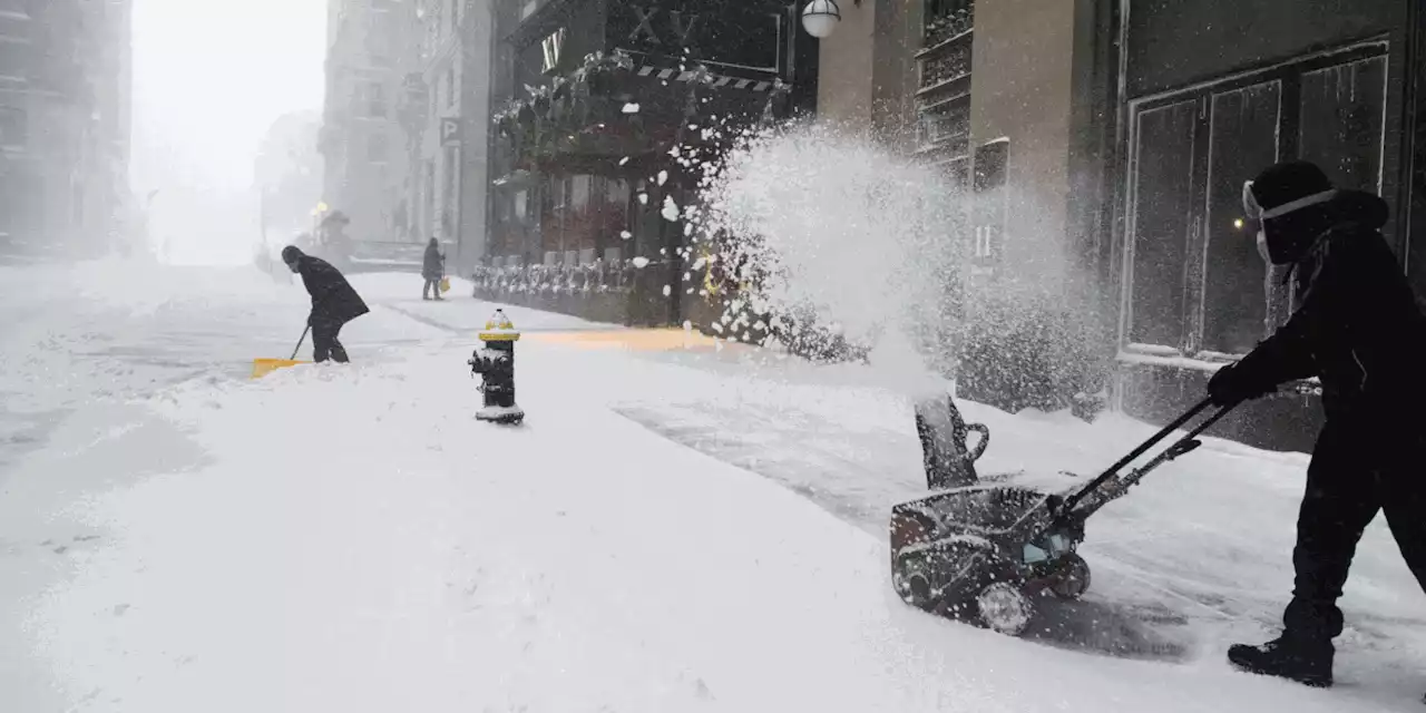 Thousands left without power as nor’easter churns up East Coast with snow