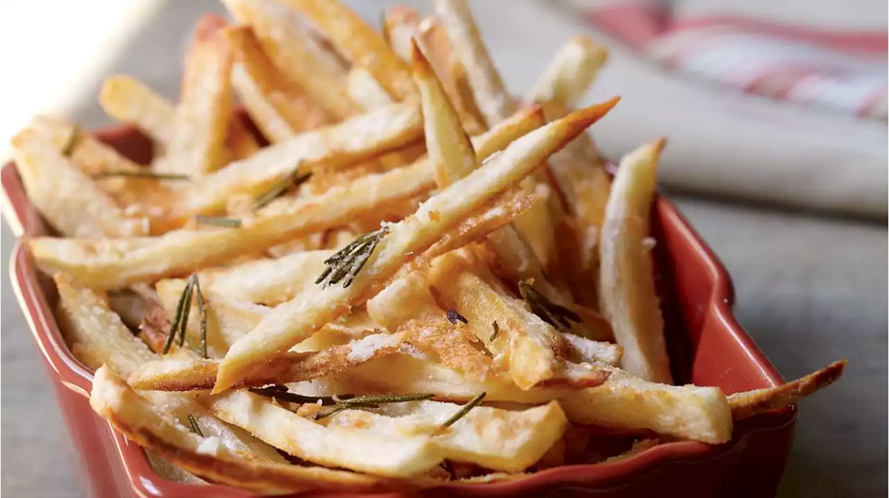 Perfectly Crisp Oven-Baked French Fries Recipe — Eat This Not That