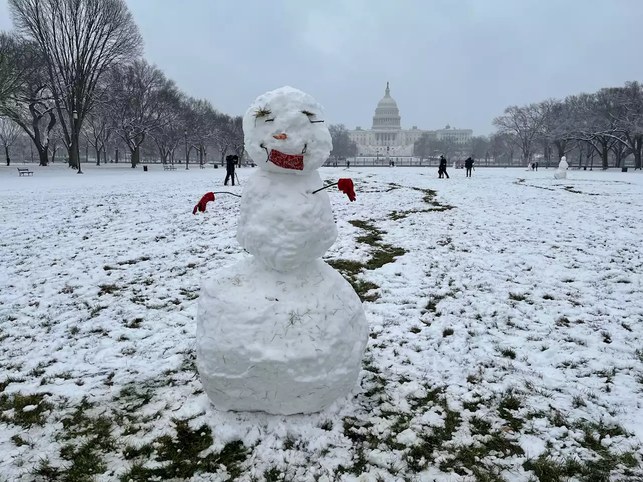 Florida Panhandle goes from 75 degrees to snow flurries in 12 hours in wild weather shift