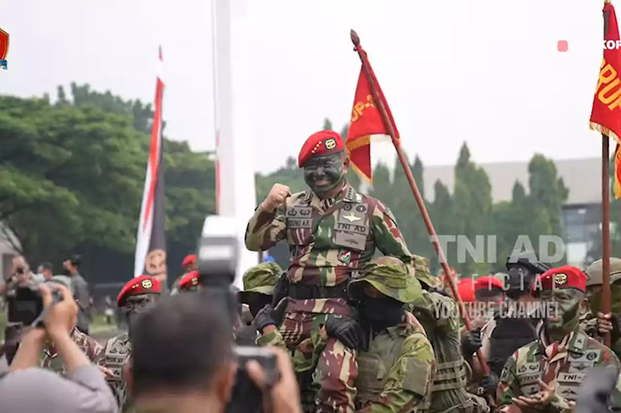 KSAD Jenderal Dudung Terima Brevet Komando Kehormatan dari Kopassus, Pakai Baret Merah - Pikiran-Rakyat.com