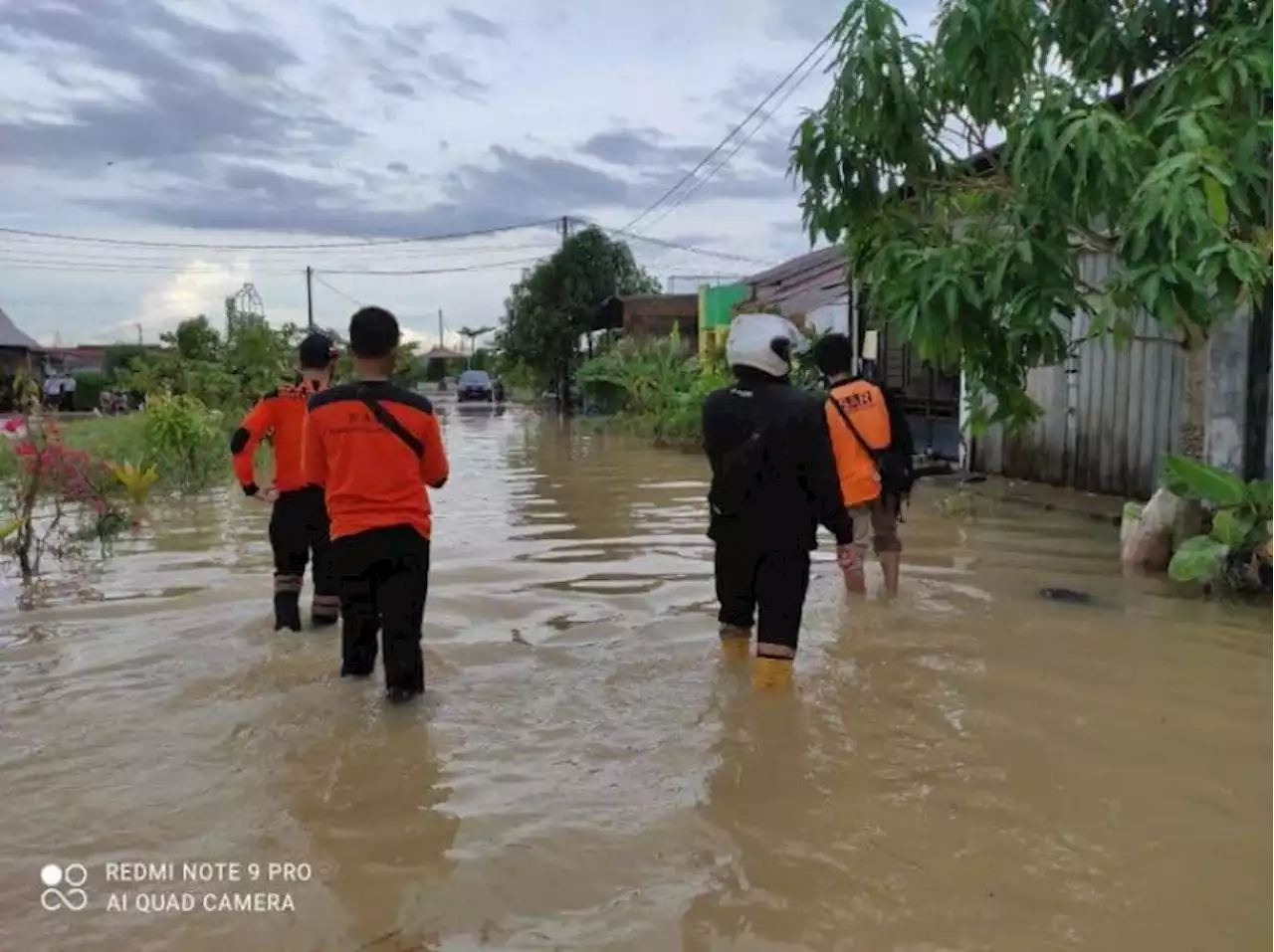 Banjir Kota Batam, BMH-SAR Hidayatullah Dirikan Posko Darurat |Republika Online