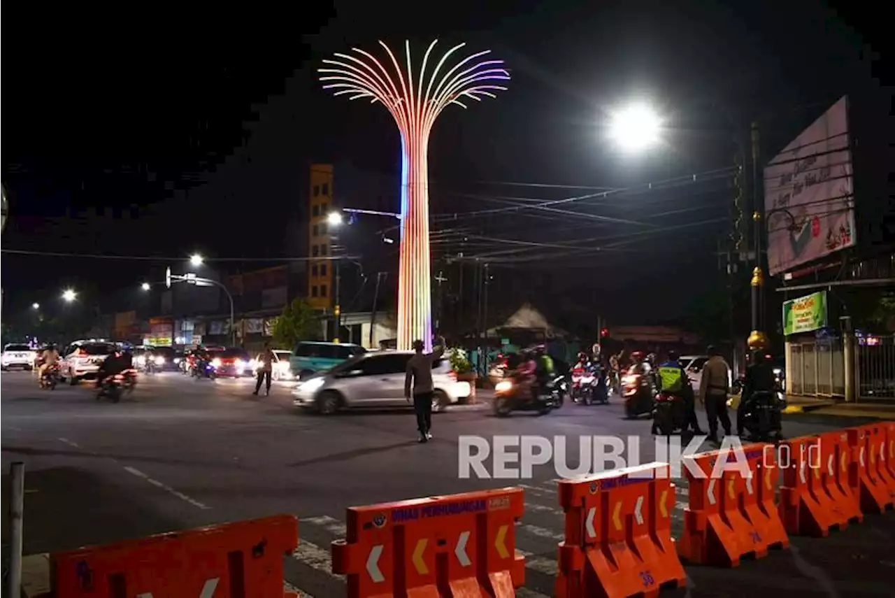 Pemkot Madiun Tutup Kafe Langgar Prokes di Malam Tahun Baru |Republika Online