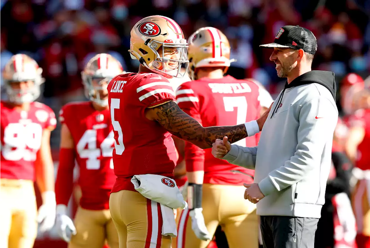 49ers' coach Kyle Shanahan wishes he could have fist-bumped kid who ran onto field