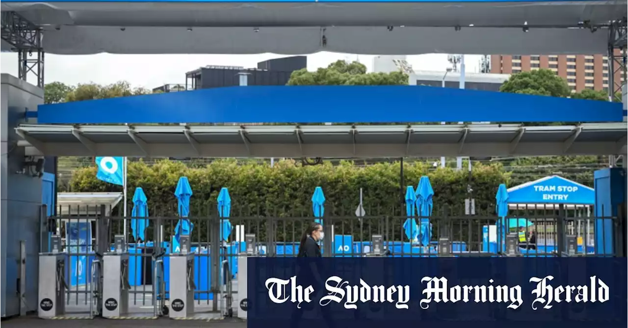 Australian Open on track despite warning of super-spreader event