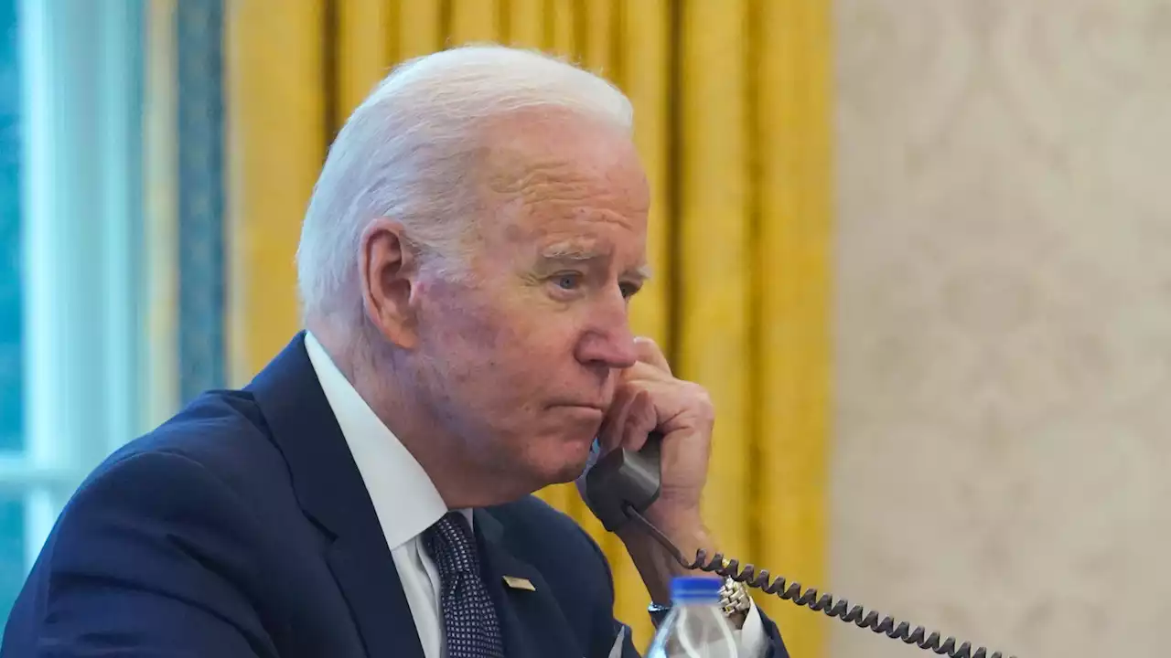 Ukraine-Konflikt: Biden sichert Selenskyj Unterstützung zu