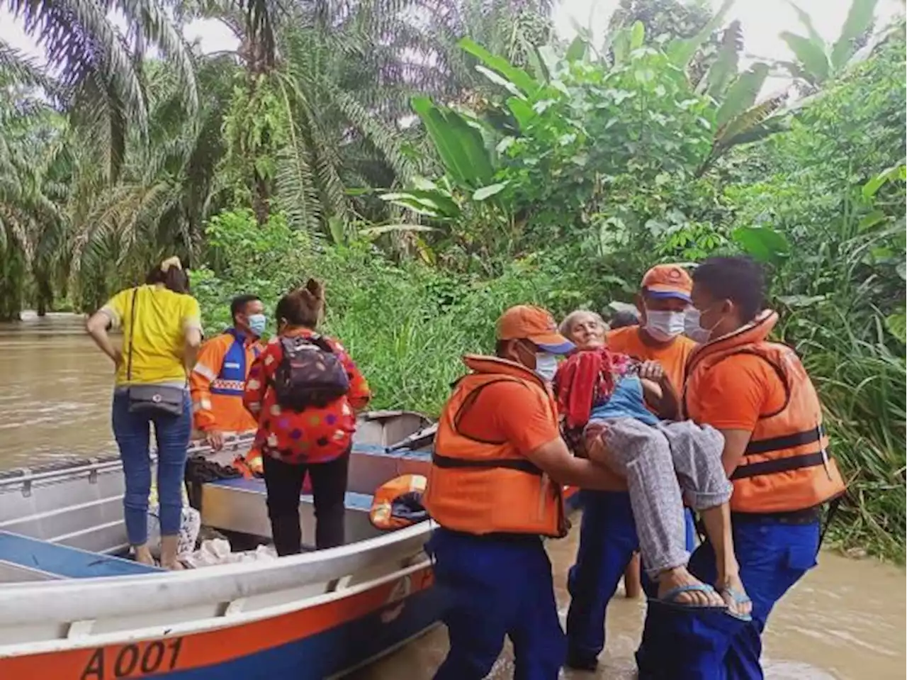 2,435 mangsa banjir dipindahkan di Sabah - Utusan Digital