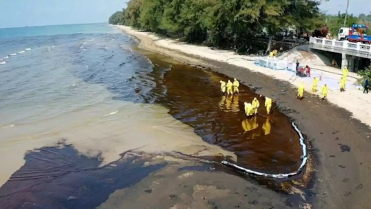 Thai province declares oil slick emergency