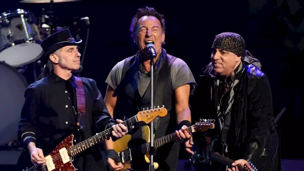 Bruce Springsteen guitarist Nils Lofgren joins protest of Spotify over Covid misinformation