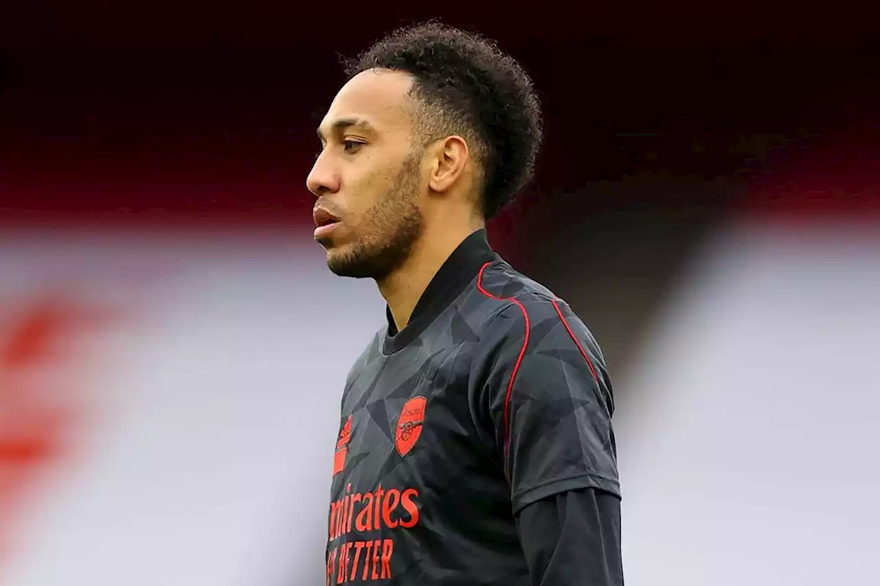 Pierre-Emerick Aubameyang close to joining Barcelona from Arsenal
