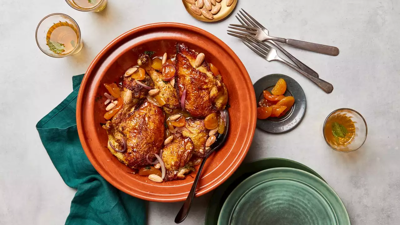 Chicken Tagine With Apricots and Almonds