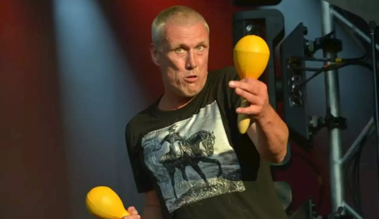 Dancing on Ice's Bez turned down Julia Roberts and her bodyguard came over