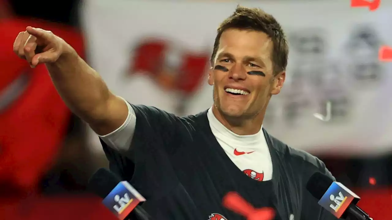 World reacts as Tom Brady announces retirement after 22 seasons