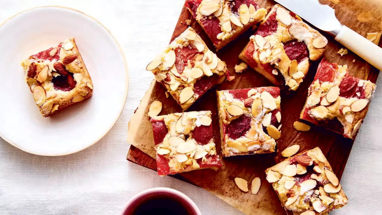 The Irresistible Allure of Snacking Cakes